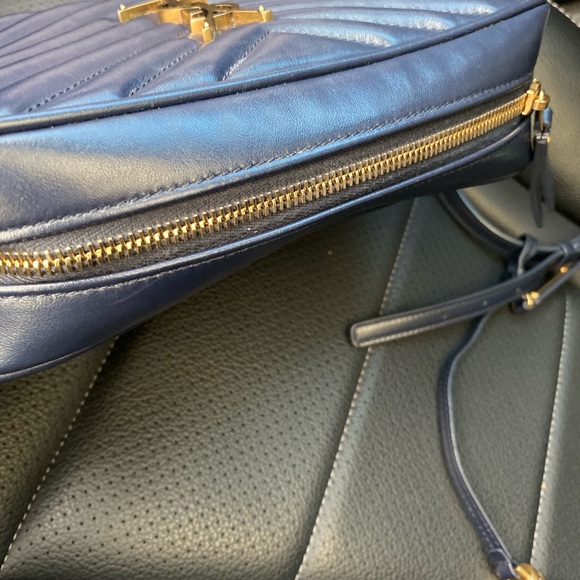 YSL. Calfskin Matelasse Monogram Lou Camera bag. - Picture 7 of 7